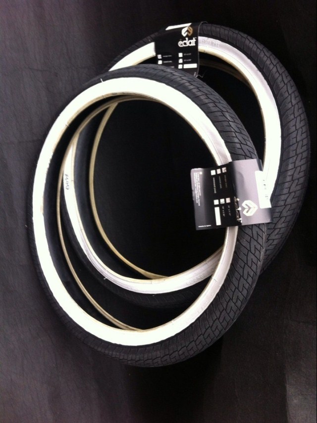 Chengdu getbikes eclat high-pressure white-edged outer tire
