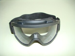 Supplies Outdoor goggles X800 goggles can protect the eyes well from the game wind