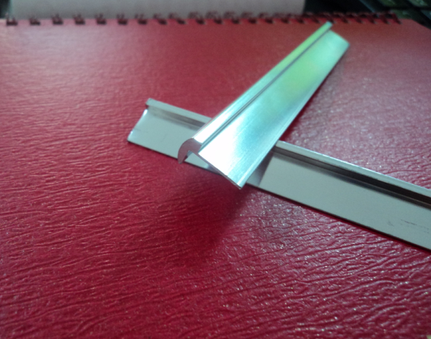 Furniture sealing edge aluminium alloy sealing edge strip tea table sealing edge glass tea table TV cabinet sealing edge