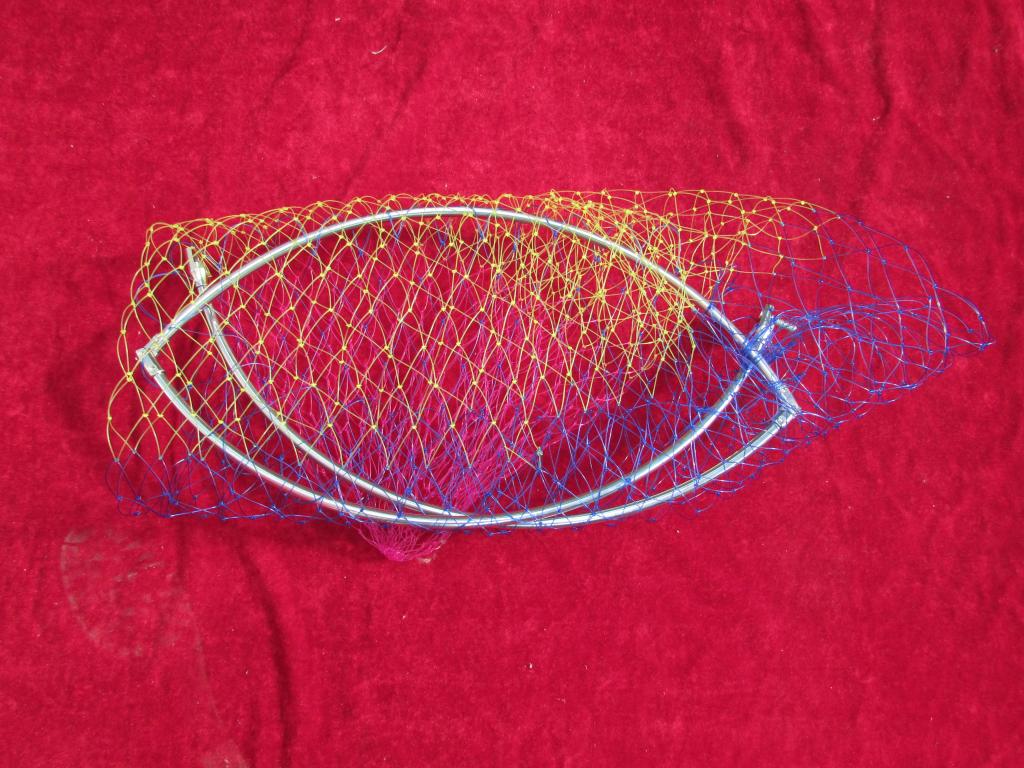 Stainless steel fishing net color big eye fishing net head 40 50 60 anti-hanging plastic wire mesh folding fishing net head fishing net