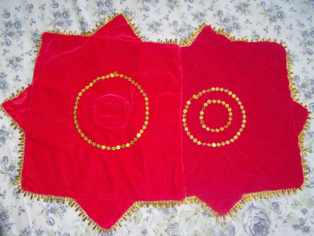 Special thickened gold velvet dance handkerchiefs