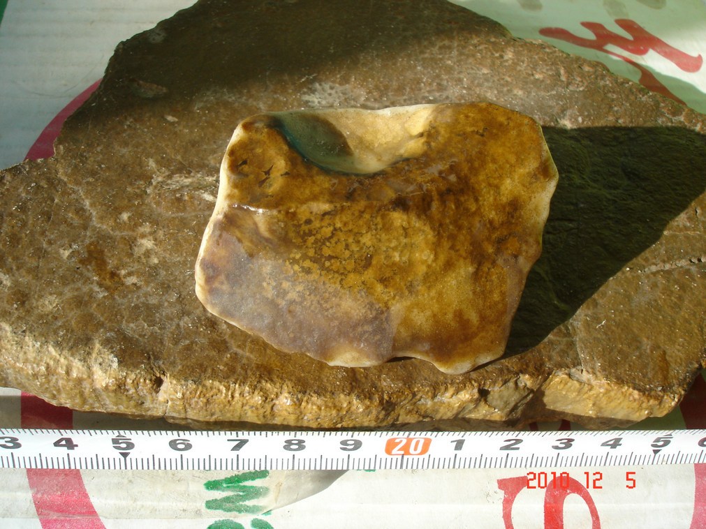 Xinjiang robomite surface protein stone material stone in the Xinjiang Uygur autonomous region