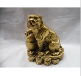 Spot special price Home Feng Shui Mascot Pure Bronze Tiger Copper Meta Treasure Tiger Pendulum