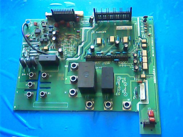 O 55HFE4 Hitachi J300 5 5KW 5KW J300 C4B055H C4B055H board