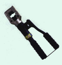 HT51 of the Italian HT51 portable manual hydraulic fitter 240mm2