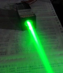 532nm green coarse beam laser gun high power laser stage laser brightness high temperature control
