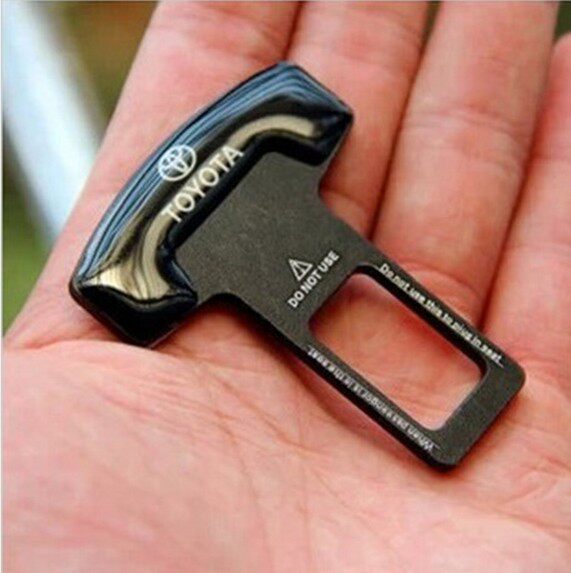 汽车安全带夹卡扣丰田汉兰达凯美瑞锐志花冠RAV4内饰改装插头插销