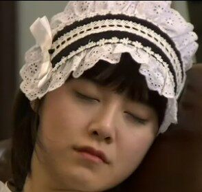 Maid's head decorated with maid's loaded cartoon cosplay germination cos