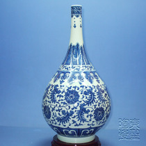 Imitation Qing Qianlong wrapped branch pattern blue and white bile bottle Hand-painted blue and white porcelain vase Jingdezhen ceramics imitation vintage porcelain ornaments