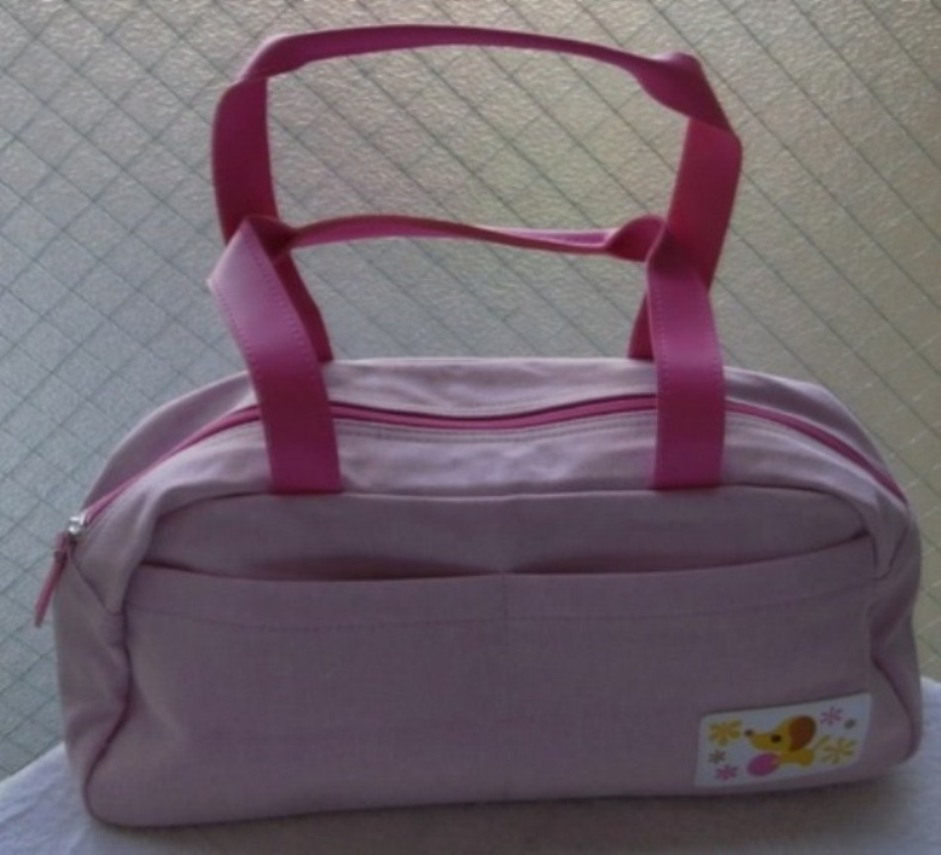 Japan brings back to the doughnut special pink convenient handbag to be generous and affordable