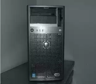 DELL PowerEdge 1800 pe1800 Tower server host