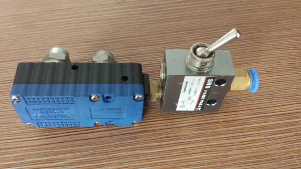 Multi-level vacuum generator vacuum occurs with controller vacuum suction cup special (75L min) -85KPA