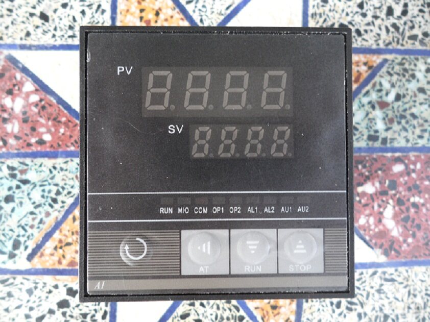 AI-518 high-precision variable sending output 0-10MA 0-20MA 4-20MA 4-20MA temperature controller