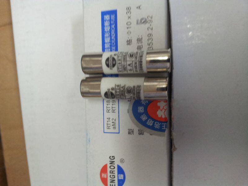 RO15 6A 10 * 38 positive Ho Mine Dragon fuse RT18-32X fuse core 1A-32A Full series