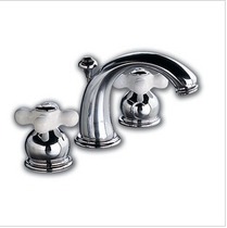  American standard general distribution CF-6041 303 304 Hampton 8 inch hole separate washbasin faucet