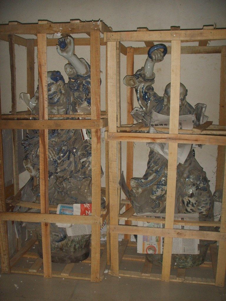 Jingdezhen Sculpture Porcelain Factory Mei-IAS Zeng Shandong as Descending Dragon Votiger Rohan