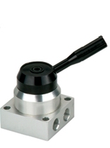 Control valve Q34R7-08 three-position four-way interface 1 4