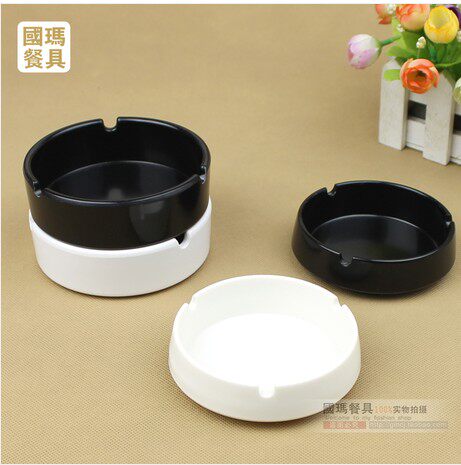 Melamine ashtray Melamine resin plastic ashtray Color ashtray Fashion creative black and white round plus round