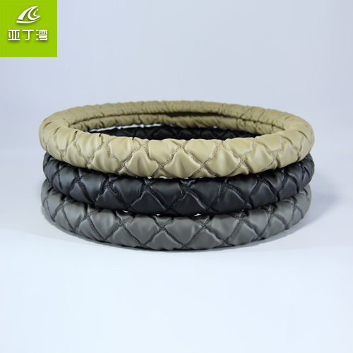 亚丁湾 新品  通用 四季通用方向盘套 防打滑 高档豪华