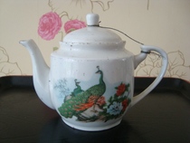 B0009 Cultural Revolution Late porcelain: Phoenix Tuteapot late 70s Style