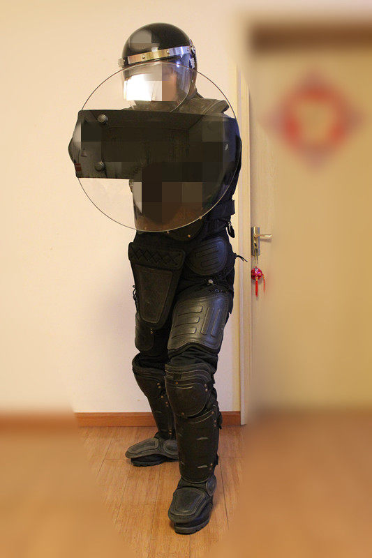 Thickened Shield Live-action Cs Protective Shield On-board Protective Round PC Handheld Shield Campus Security Shield