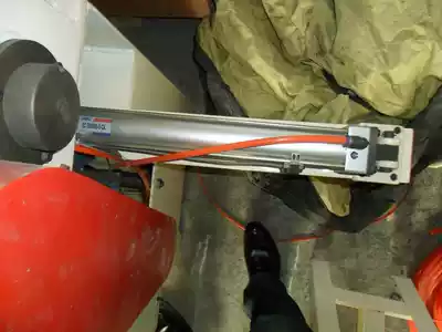 Tape slitting machine Pipe cutting machine Cylinder