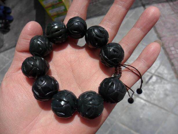 A-671 Number of Clenbured jade and Tian Yuqing jade walnut handmade wholesale price RMB88