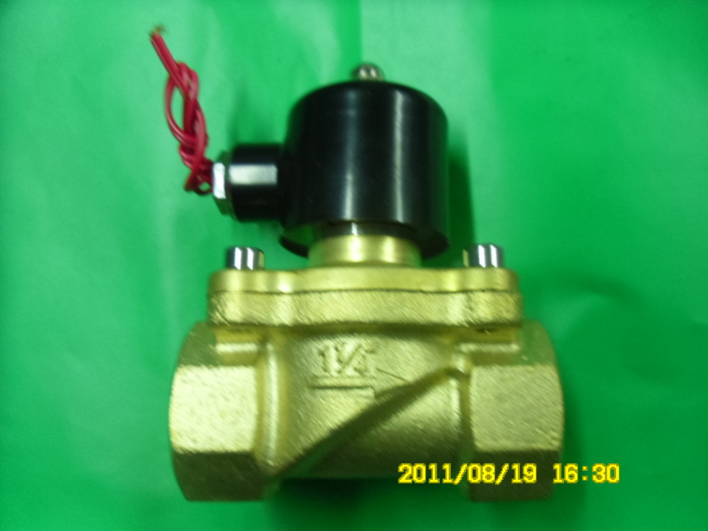 Direct marketing Import diaphragm solenoid valve 2W350-35 hydrosphere oil generic spot durable full yellow