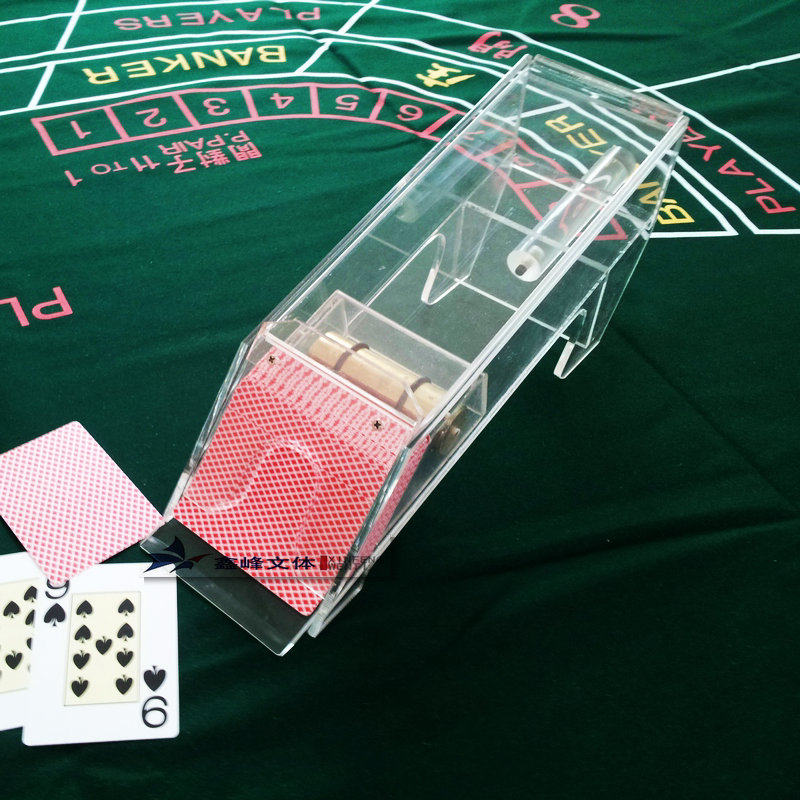 Transparent Serving Boots Baccarat Professional Dispenser Texas Hold'em Card Dispenser can be loaded with 8 pay poker