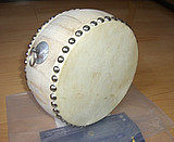 Manufacturer direct sales 6 8 10 inch small white stubble log drum hall drum red drum weiwei gongs and drums 