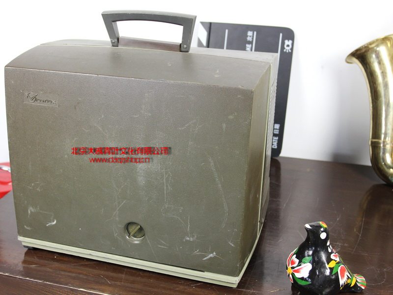 American Viewlex1600 M43 brand 16mm projector