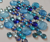 Factory direct sales aquarium fish tank jewelry large medium flat beads glass beads wall stickers wall stickers stone hot sale 500 grams