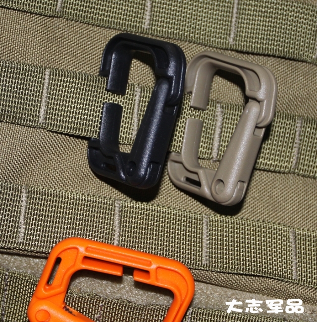 Big Chi specializes in eco-friendly plastic steel material mouth type tactical clasp hanging clasp hanging ring