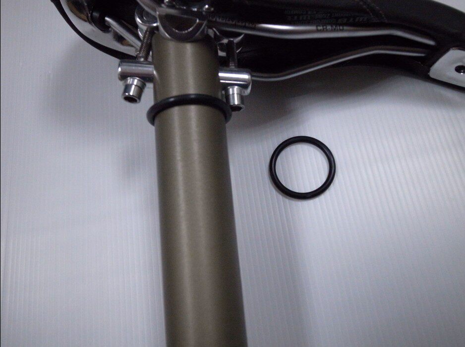 The impact of the seat tube buffer rubber ring BIRDY DAHON when the frame and the seat tube suddenly descend when folded