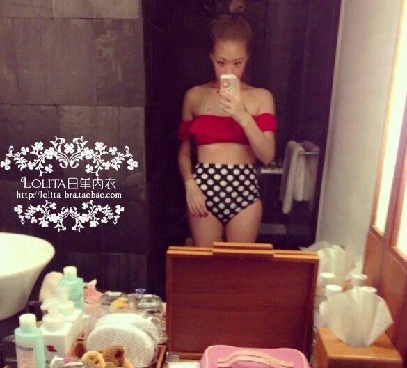 Thailand's retro - net red - hot red - lotus leaves with a small - tip breast - tied steel toilet female conservative