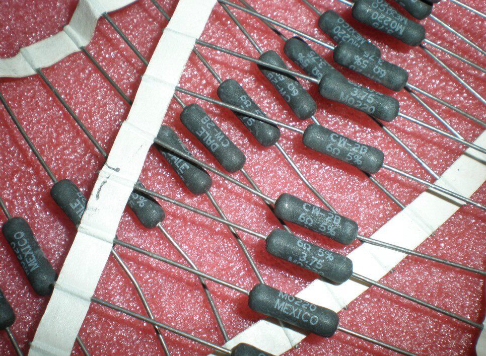 DALE military VISHAY VISHAY 3 75W imported high precision black wire wound resistor(full range)