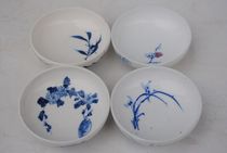 Qing Yongzheng blue and white glaze red plum orchid bamboo chrysanthemum four gentlemen tea cup old porcelain