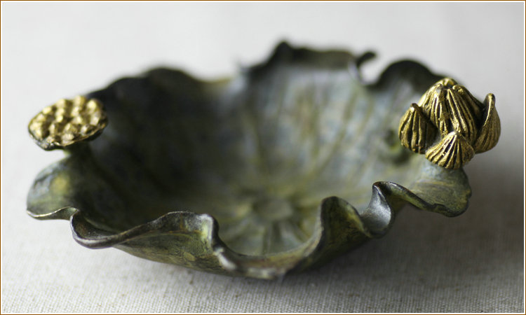 Crystal Lotus pure copper incense burner Household indoor incense Lotus leaf incense Tao Buddha for Buddha Buddhist supplies Compassion and sorrow