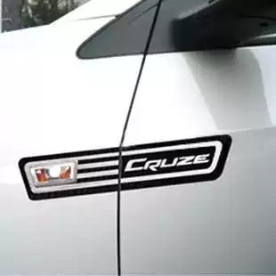 Suitable for Chevrolet Cruze modified directional light stickers Fender lights personalized car stickers Carbon fiber decorative stickers