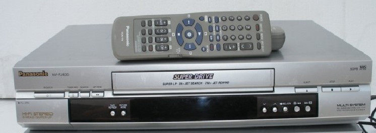 Japan's Panasonic FJ630 cassette recorder 6 heads high fidelity stereo can play s-vhs tapes