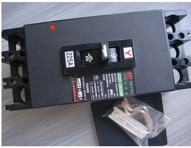 DZ20Y-225 330 circuit breaker Shanghai Jinfan