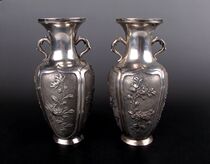 Qing four seasons flower pattern vase pair of collectible old silver vase Seiko old silver antique miscellaneous pieces