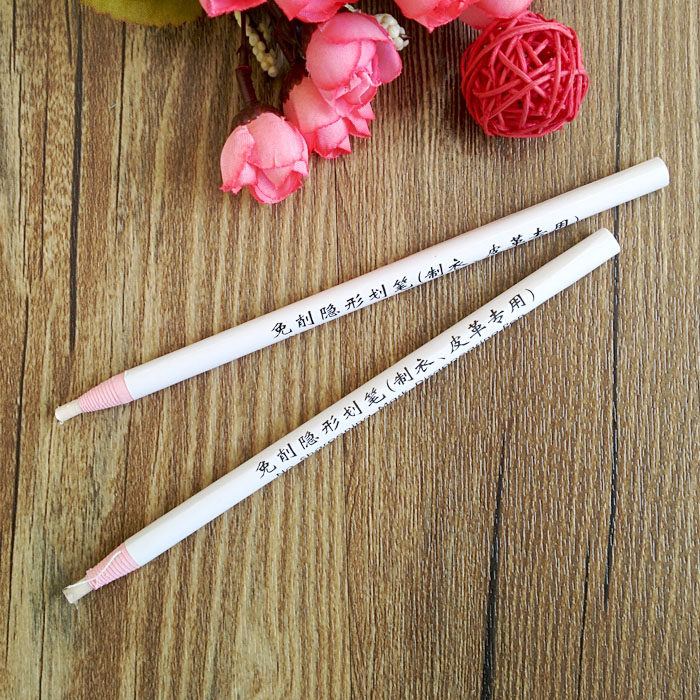 The natural high temperature for the leather of the crayon leather is eliminated by cutting the invisible stroke brush coloring brush