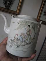 Nation famous Lu Hexing painting old man beauty crane teapot Old porcelain 1