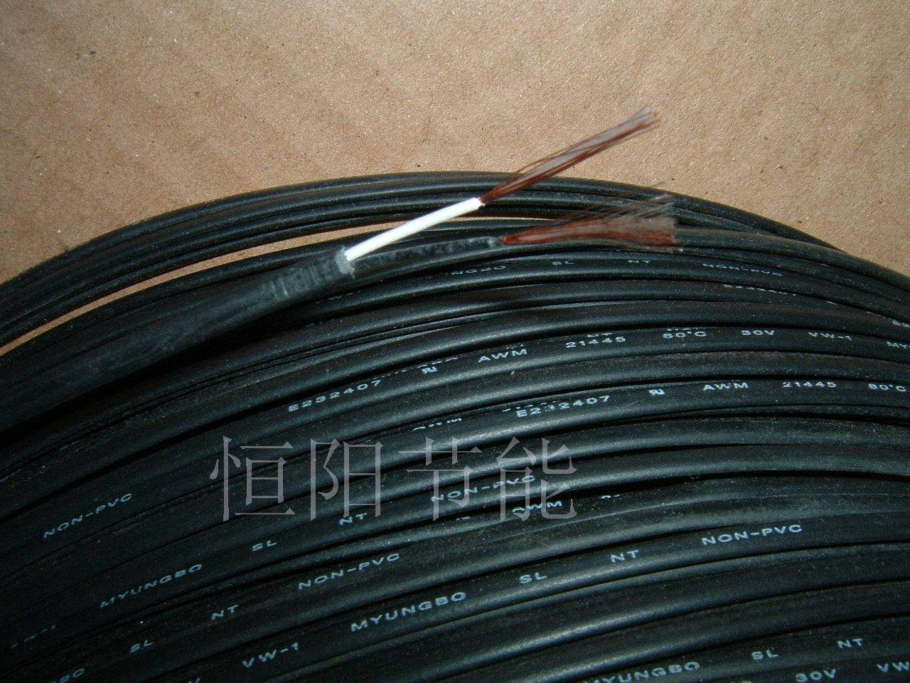 Imported flat jacket line 2 core 0 1 square cable signal Line of control anti-tensile drag chain High flexible