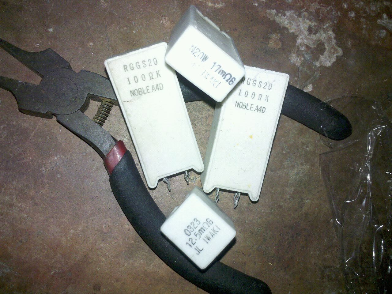 RGGS20 100ΩK N20W17MΩG 0323 12 5MΩG FANUC precision resistor bargaining