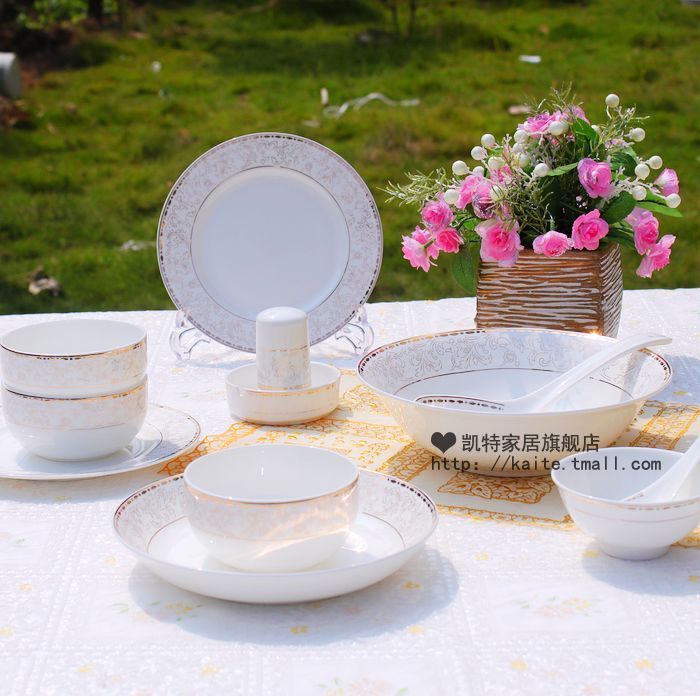 Jingdezhen ceramic tableware suit style up phnom penh ceramic dish dish household European - style combination informs the bowl chopsticks