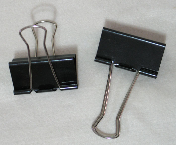 Long tail clip Artboard clip Artboard clip Metal long tail clip is used to clip paper on the artboard