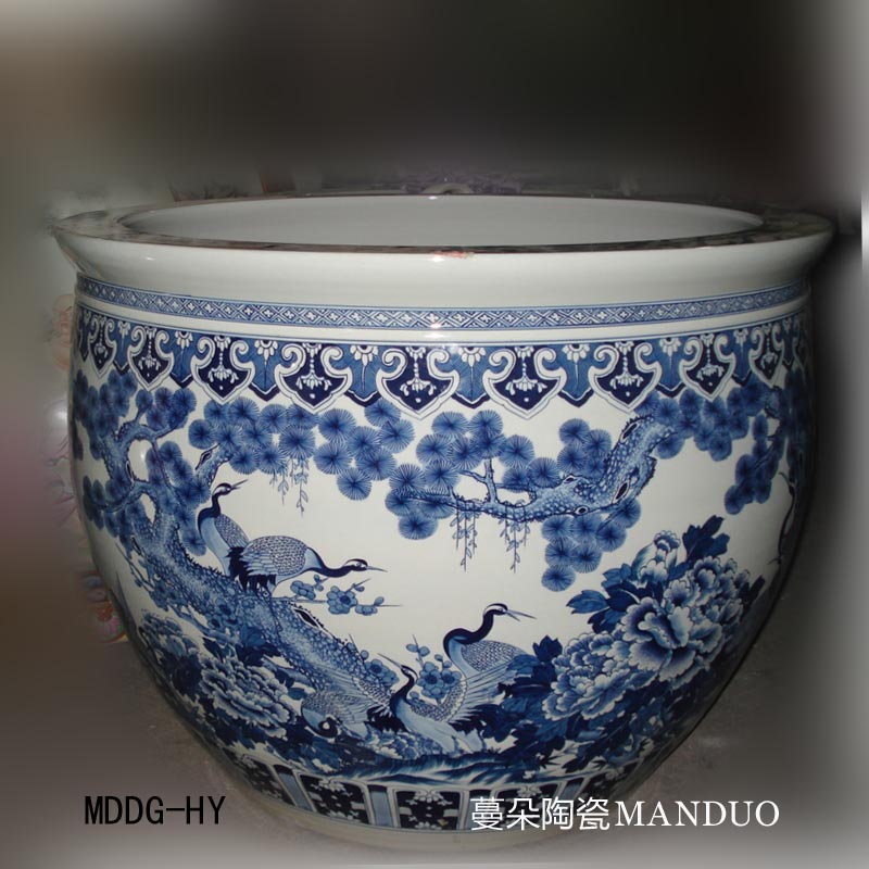 Jingdezhen blue and white crane, pine needle 18 cranes hand - made porcelain art 90 large diameter cylinder 70 high VAT