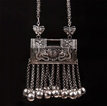 Yunnan ethnic style jewelry hundred homes lock handmade classic Miao silver bell necklace long life lock Ping An lock